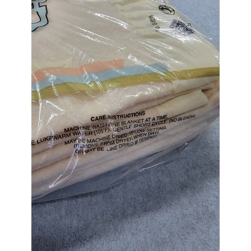 Owen Blankets Caprice Blanket Twin Full Bone‎ Cream Vintage 72x90 Polyester